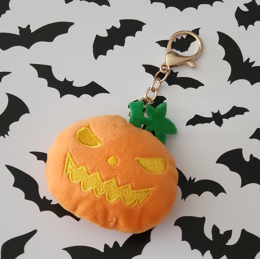 Jack-o-Lantern Bag Charm - Picture 1 of 2